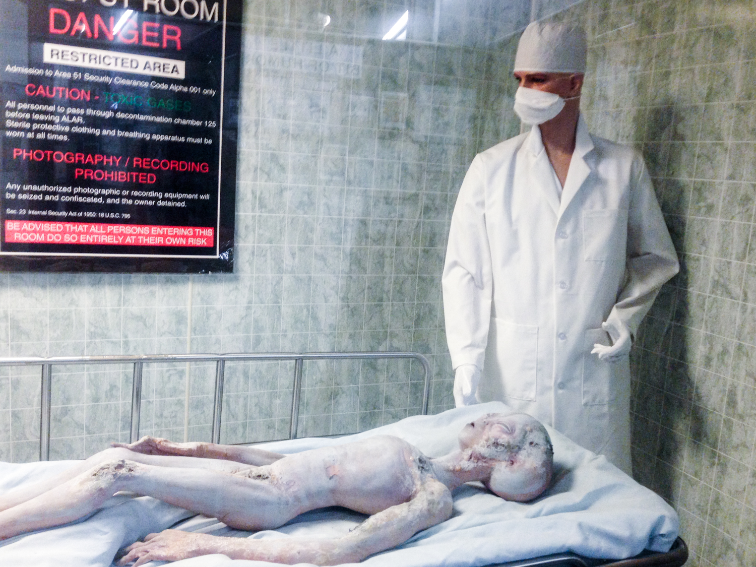 Autopsy scene, Roswell UFO museum
